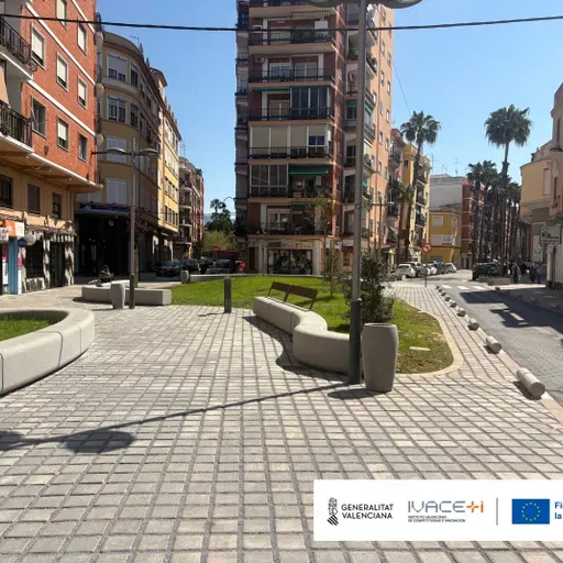 Alzira remodela la Plaça d'Alacant