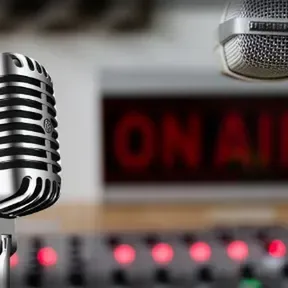 Aviva Radio AD