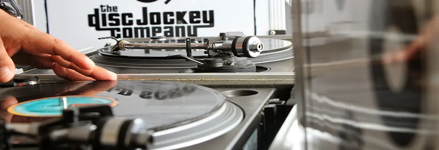 OLD School Discjockey Company FM