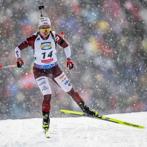 Ieskandinām ziemas sporta sezonu: saruna ar biatlonisti Baibu Bendiku