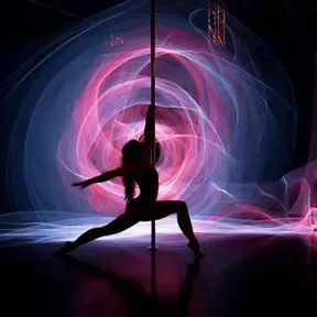 byronpoledance