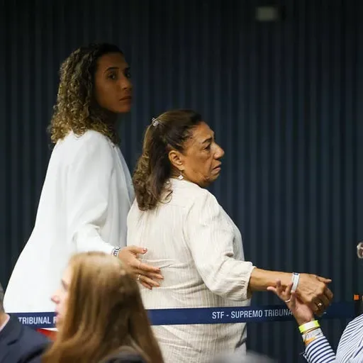 Mãe de Marielle Franco passa mal durante julgamento dos acusados de mandar matar a vereadora