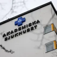 Suspected poisoning at Uppsala hospital, government to investigate foreign school ownership, EU climate deal, interest rate unchanged