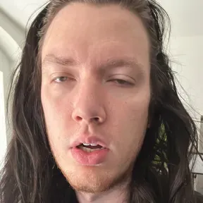FiFqo AI Rádio