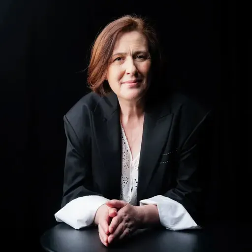 Aldina Duarte: “A minha mãe era criada, costureira e cozinheira e eu estava com ela. Não podes chorar numa casa onde não passas da cozinha” 
