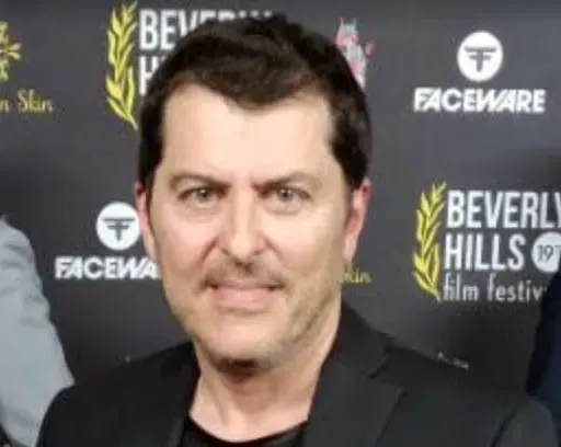 Voir au-delà du Bâton