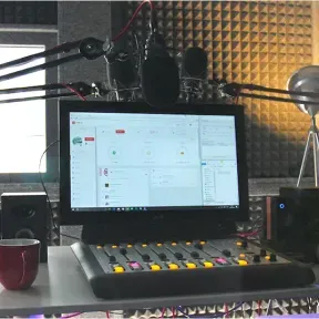 Destro Radio