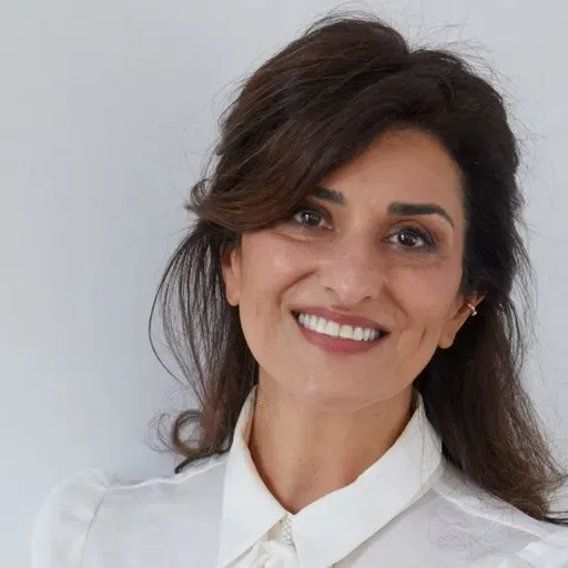 Ryma Sheermohammadi: “La mayoría de los iraníes está contra el régimen de los ayatolás”