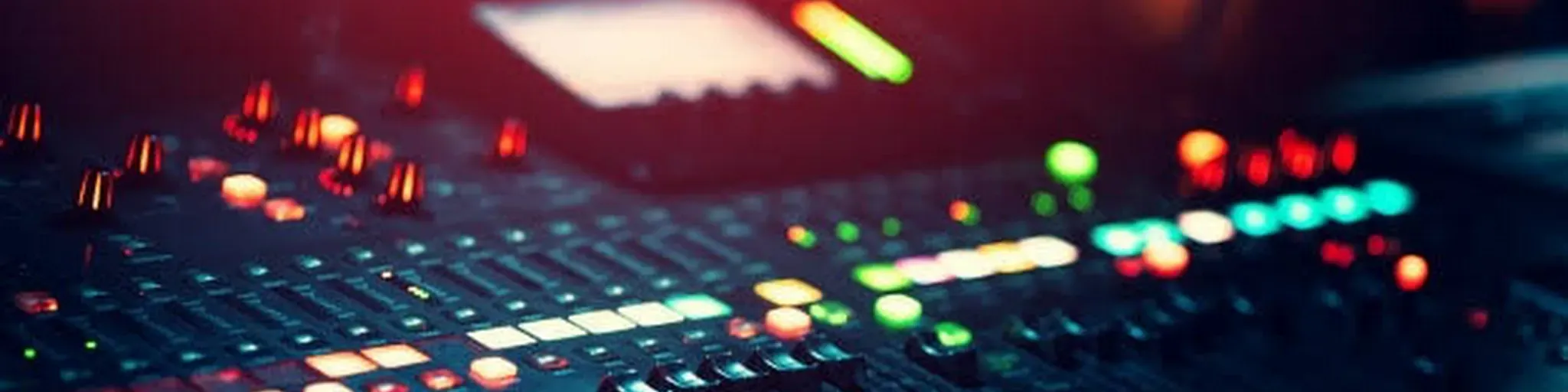 Radio Virtual("la radio que complace tus sentidos")