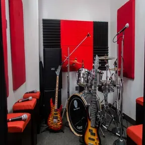 Dbes Hub International Radio