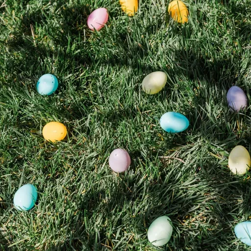 Hvorfor hopper haren rundt med æg til påske?