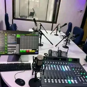 WONI FM