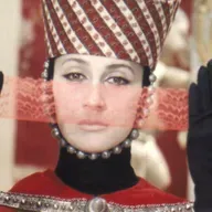 ვსაუბრობთ საიათნოვაზე, - სასიყვარულო ლირიკის დიდოსტატ აშუღზე