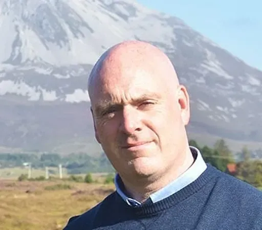 Aodh Máirtín Ó Fearraigh ó Sheomra na Nuachta.