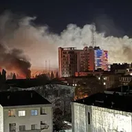 مبانیِ تاریخی و فلسفیِ قیام ۱۴۰۴ و چشم‌انداز آن