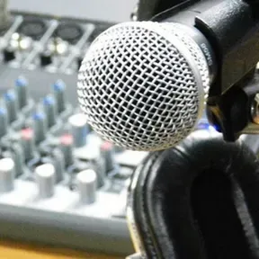 RADIO_ECU_MUSIC_LATINO