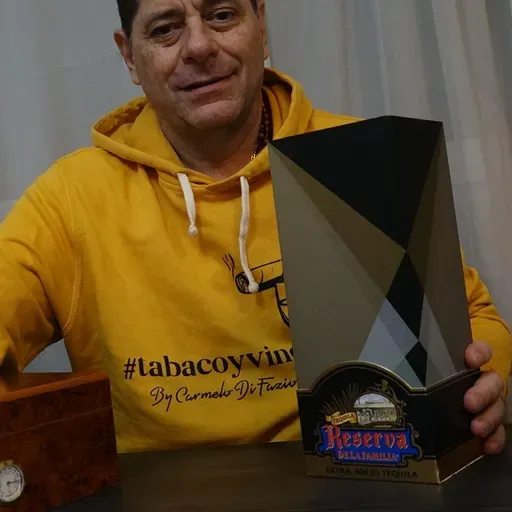 #tabacoyvino by Carmelo Di Fazio. Reserva de la Familia, un tequila extra añejo premium de alta gama.