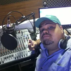 Web rádio popular
