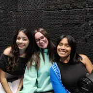 África: Lavínia, Verônica e Júlia