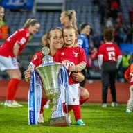 Uppbótartíminn - Ein sú besta kveður sviðið, kraftröðun og slúður