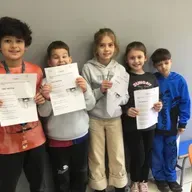 Gael,Denis,Julia,Mathias eta Eunis - gorriak