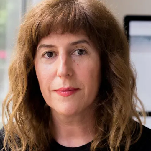 Isabel Correia (Técnico / CQE) – Investigação desenvolve método de entrega seletiva de fármacos para o tratamento do melanoma maligno