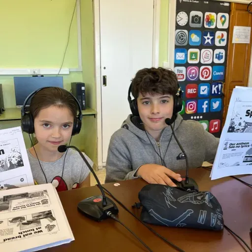 6A AND 6B - Clara and Nicolas practicing their Presentation about Spain