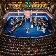 REACCIÓN EN CADENA T08C003 La inmunidad, nuevas estructuras y la física cuántica entre los premiados con el Nobel (16/10/2025)