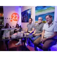 "Y que por un libro era que iba..."