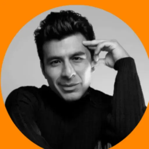 CONOCE AL ACTOR PERUANO MILTON CARMELINO GUILLÉN