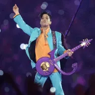 Canciones sobre el color morado