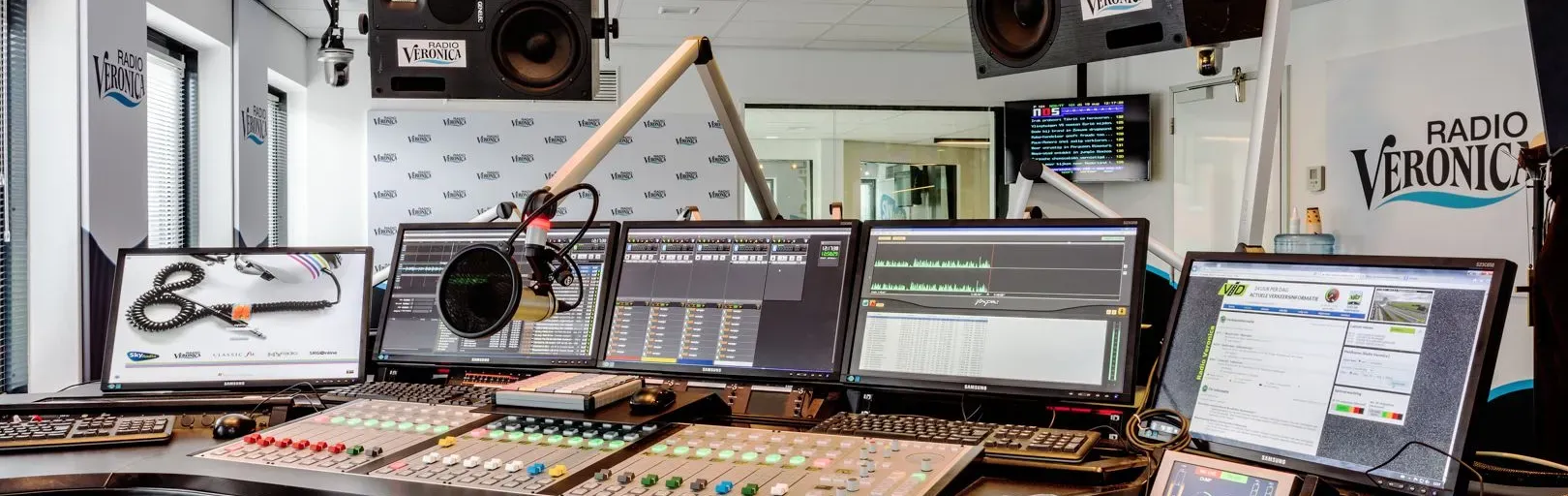 BornGrace FM