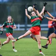 Síofra Ní Scanláin, imreoir peile na Gaillimhe.