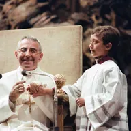 Es La Mañana de Fin de Semana: La medicina española y la historia de Juan Pablo I, el Papa de los 33 días