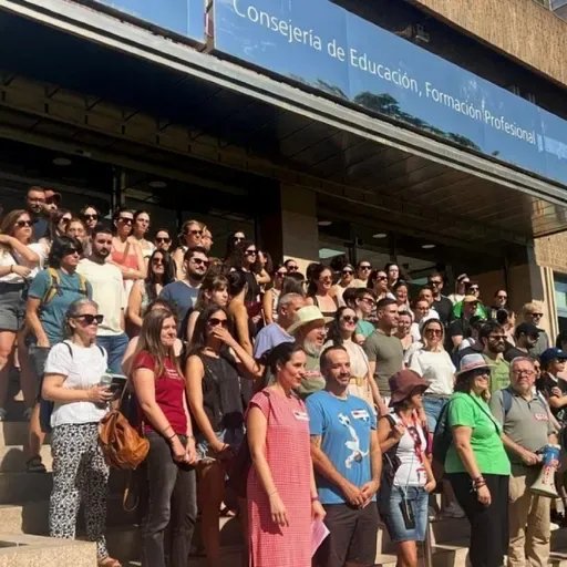 TARDE ABIERTA T06C208 Los opositores de Secundaria estudian convocar una huelga en septiembre (04/07/2025)