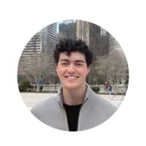 Estudiante de Origen Colombiano Javier Niño Destaca en 24cast.org, una Plataforma Creada por Estudiantes de la Universidad Brown que Predice la Victoria de Trump si las elecciones fueran hoy y se Actualiza Cada 24 Horas
