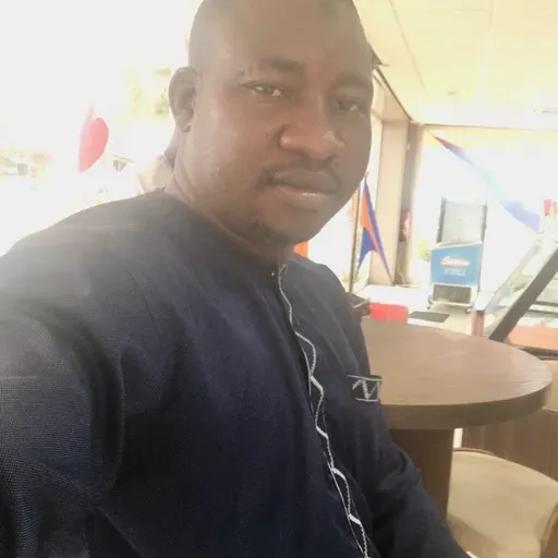 RADIO MANDEN – Emission “Conversation” de Kadidia Doumbia avec pour invité Sidiki Bakaba