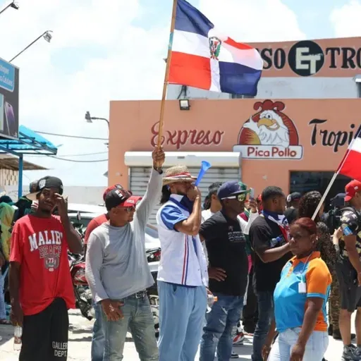 ¿Qué Pasó en El Hoyo de Friusa? Protesta en Punta Cana Contra Presencia Haitiana