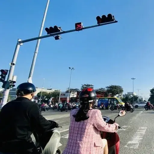 Vì sao 99 giây đèn đỏ ở Đà Nẵng lại khiến du khách 'sốc văn hóa'?