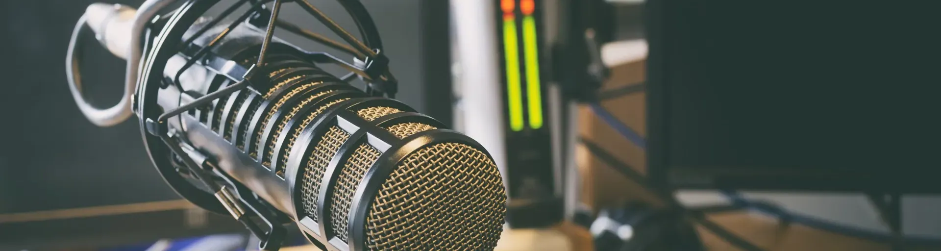 Mirabella 101.8 FM