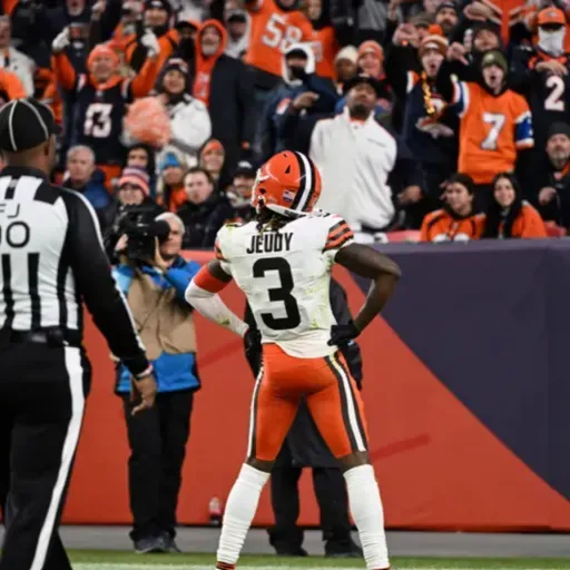 Chiefs, Lions y Bills a Playoffs, Tucker en Declive, Burrow Compra Batimóvil 