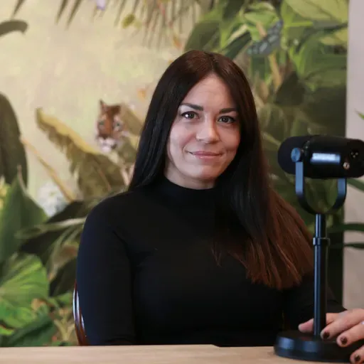 210. Ainhoa Cantalapiedra: Sin filtro sobre Operación Triunfo, Supervivientes y Eurovisión 