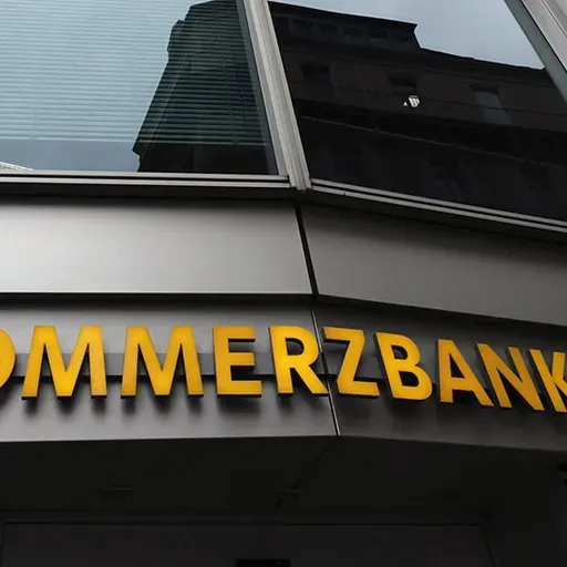 Governo tedesco respinge offerta di UniCredit su Commerzbank