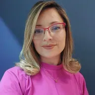 Entrevista com a locutora Nayara Andery