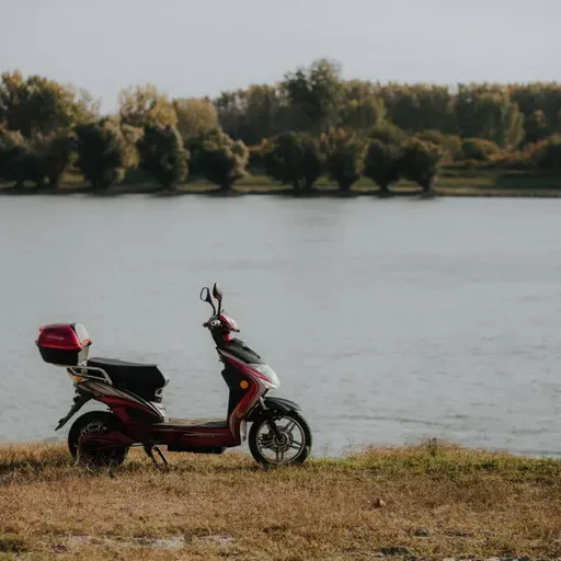 Sinal Verde: novas regras para ciclomotores e bikes elétricas