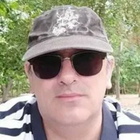 Radio poeta Alfonso J Paredes.