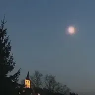 Aparici en Órbita s08e27: Defensa planetaria y vigilancia de asteroides cercanos, con Julia de León