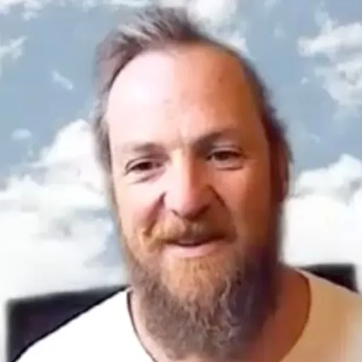 Brendan Sean Murray (Brogy) - Interview | One Piece S2 | Spoilers