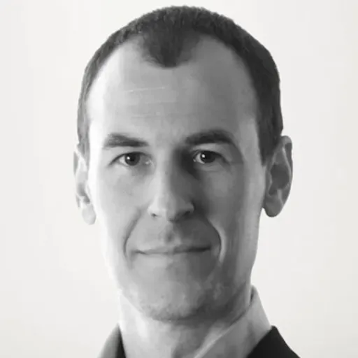 Robert Rolih – Investment Educator – On How To Grow Wealth With Simple Strategies