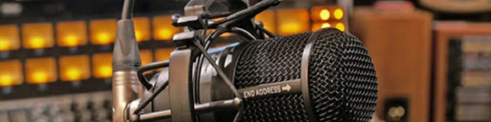 ENLACE JUVENIL CR -- RADIO CRISTIANA